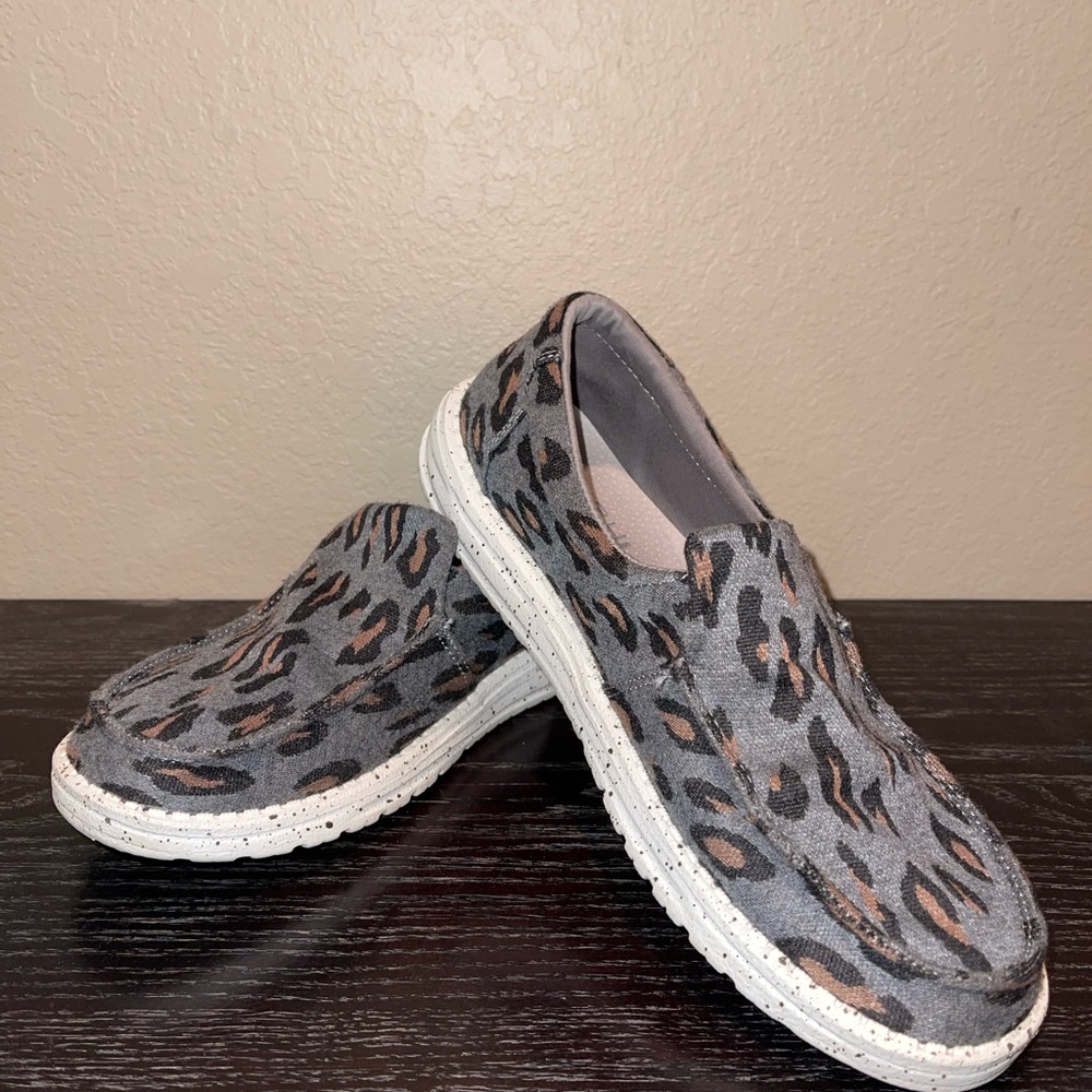 Gray Leopard Print Women's Shoes